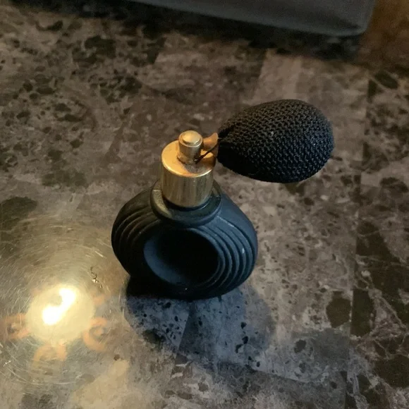 Older perfume atomizer - Picture 3 of 4
